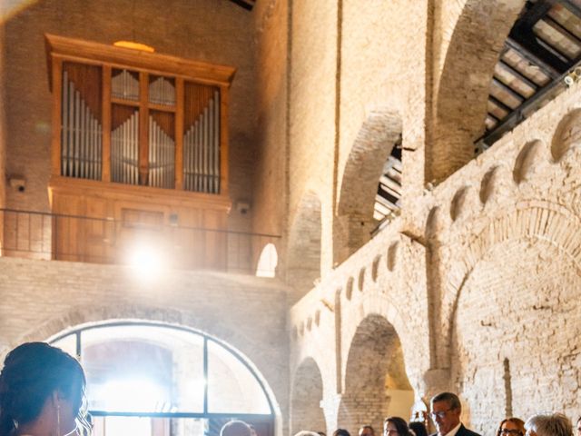 Il matrimonio di Gloria e Anthony a Montecassiano, Macerata 46
