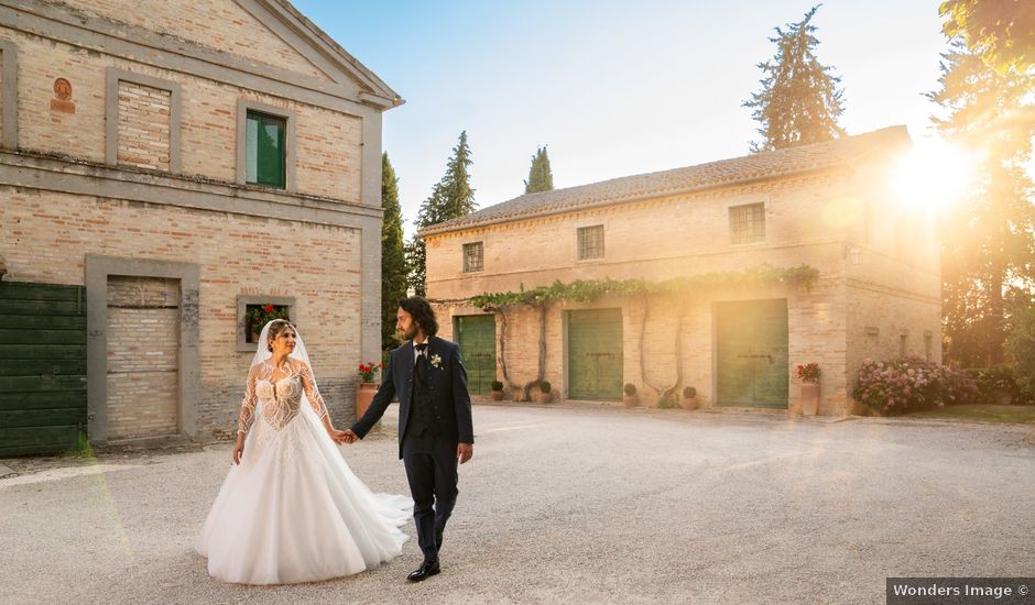Il matrimonio di Gloria e Anthony a Montecassiano, Macerata