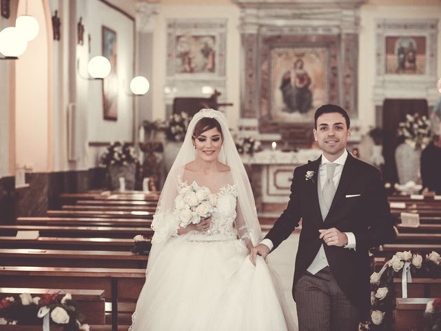 Il matrimonio di Luigi e Antonella a Casalnuovo di Napoli, Napoli 19