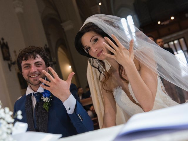 Il matrimonio di Marco e Chiara a Porto San Giorgio, Fermo 13