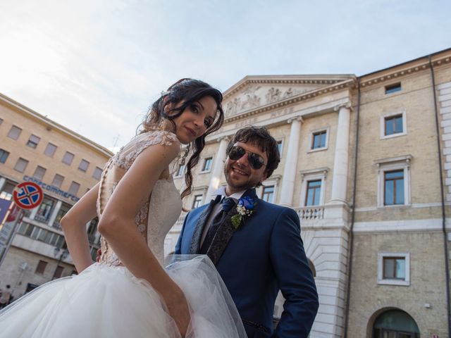 Il matrimonio di Marco e Chiara a Porto San Giorgio, Fermo 16