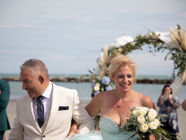Il matrimonio di Loris e Donatella a Bellaria-Igea Marina, Rimini 23
