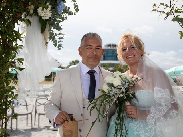 Il matrimonio di Loris e Donatella a Bellaria-Igea Marina, Rimini 27