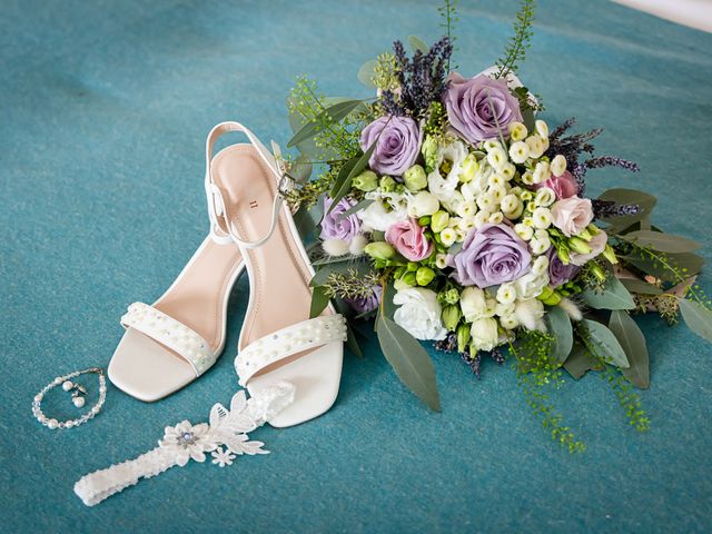 Il matrimonio di ALANAH e GABRIELE a Viverone, Biella 15
