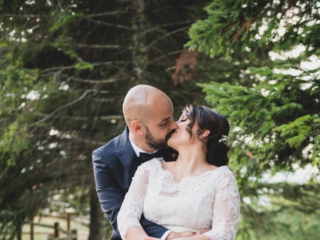 Il matrimonio di Michele e Elena a Capracotta, Isernia 43