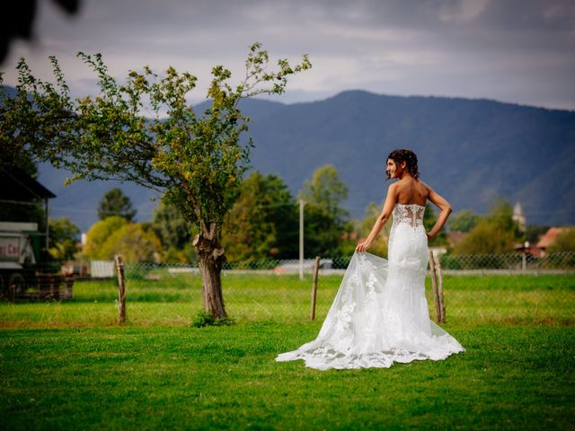 Il matrimonio di Luca e Elisa a Grosso, Torino 23