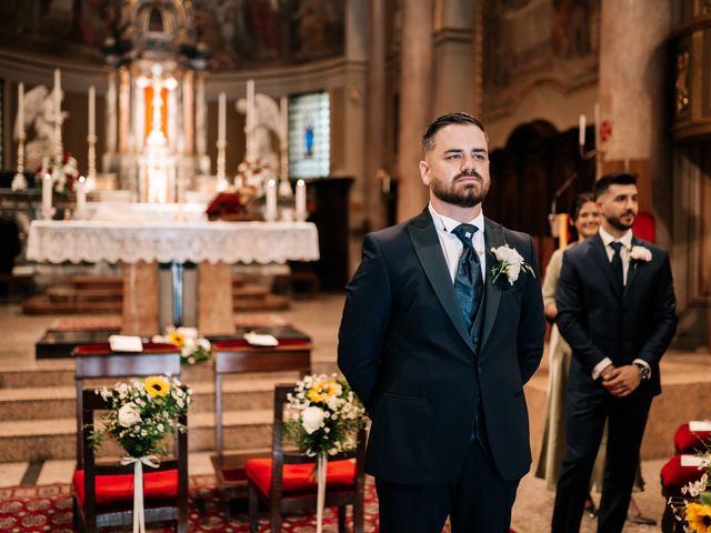 Il matrimonio di Marco e Elisa a Vimercate, Monza e Brianza 17