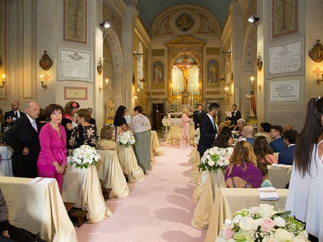 Il matrimonio di Simone e Elisa a Nemi, Roma 19