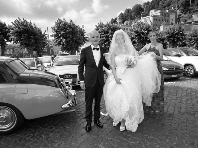 Il matrimonio di Simone e Elisa a Nemi, Roma 21