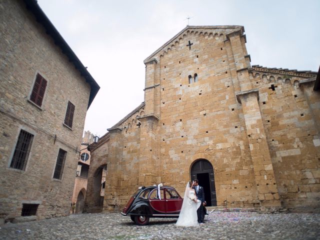 Il matrimonio di Cristian e Annamaria a Castell&apos;Arquato, Piacenza 44