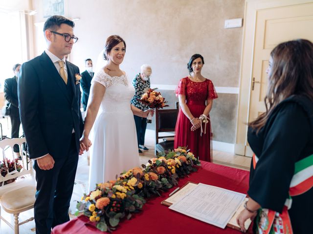 Il matrimonio di Tommaso e Valeria a Cassano Magnago, Varese 33