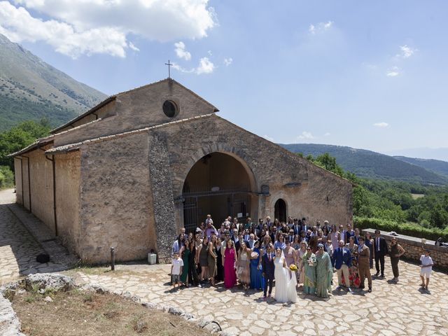 Il matrimonio di Rabbi e Giulia  a Magliano de' Marsi, L'Aquila 7