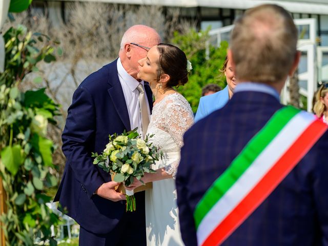 Il matrimonio di Riccardo e Tamara a Jesolo, Venezia 12