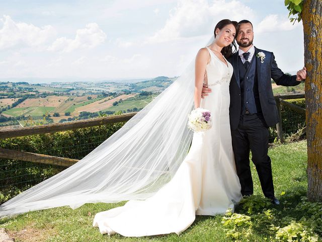 Il matrimonio di Roberto e Laura a Fermo, Fermo 22