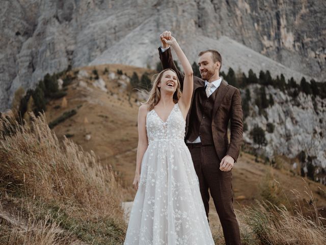 Il matrimonio di Sam e Amelia a Selva di Val Gardena-Wolkenstein in, Bolzano 4