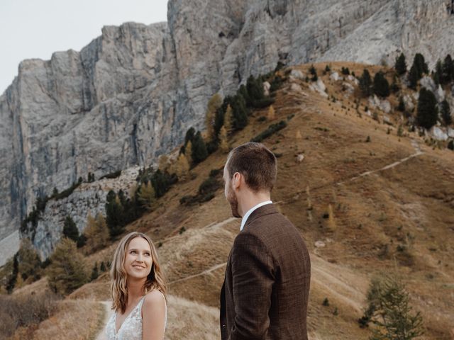 Il matrimonio di Sam e Amelia a Selva di Val Gardena-Wolkenstein in, Bolzano 10