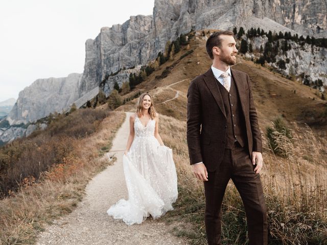 Il matrimonio di Sam e Amelia a Selva di Val Gardena-Wolkenstein in, Bolzano 21