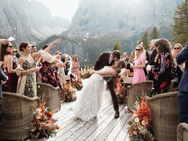 Il matrimonio di Sam e Amelia a Selva di Val Gardena-Wolkenstein in, Bolzano 86