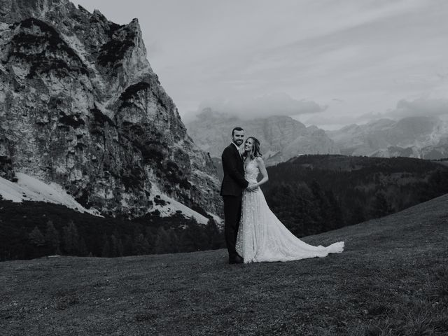 Il matrimonio di Sam e Amelia a Selva di Val Gardena-Wolkenstein in, Bolzano 91