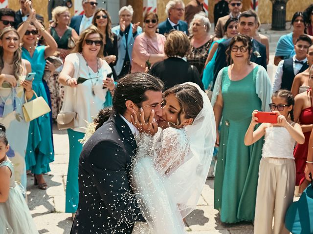 Il matrimonio di Eleonora e Gianvito a Trani, Bari 32