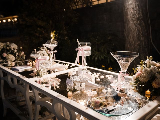 Il matrimonio di Mario e Silvia a Napoli, Napoli 9