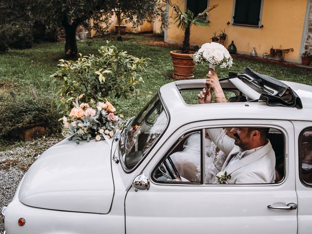 Il matrimonio di Gokce e Burak a Lucca, Lucca 15