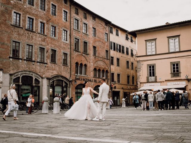 Il matrimonio di Gokce e Burak a Lucca, Lucca 22