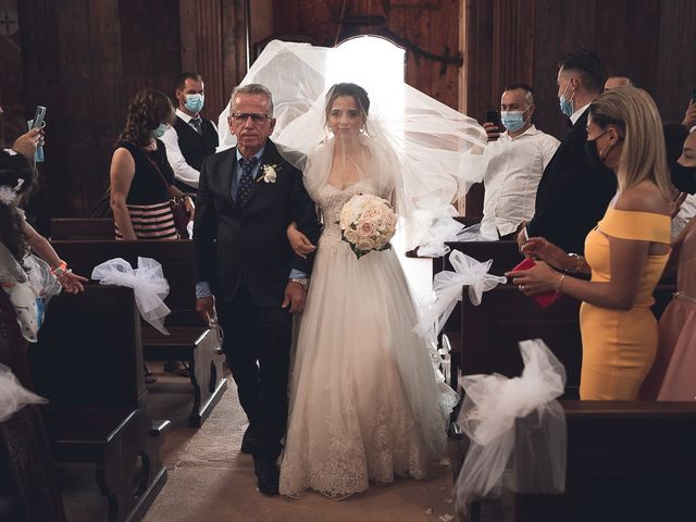 Il matrimonio di Erjola e Andrea a Incisa Scapaccino, Asti 37