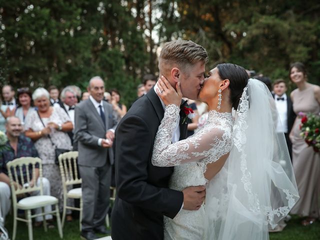 Il matrimonio di Ben e Catherine a Cutrofiano, Lecce 26