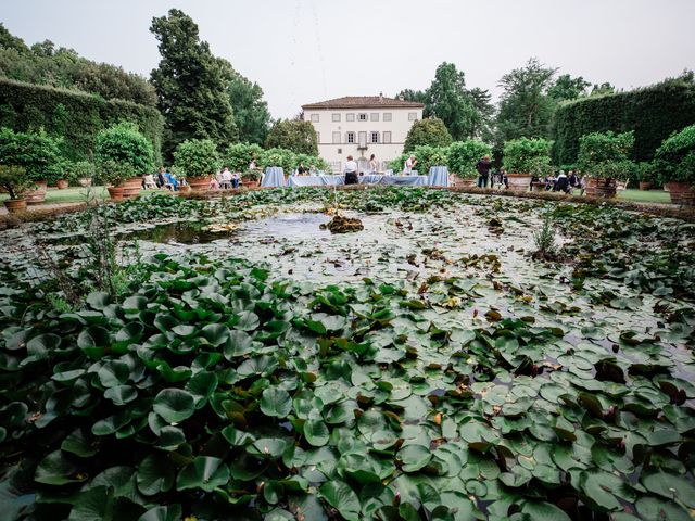 Il matrimonio di Cristian e Martina a Lucca, Lucca 26