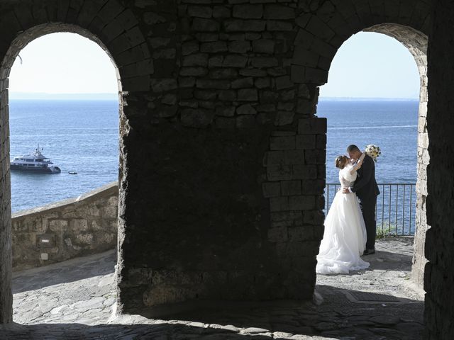 Il matrimonio di Rosalia e Domenico a Sorrento, Napoli 16