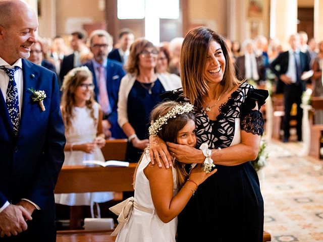 Il matrimonio di Ivano e Elena a Montevecchia, Lecco 25