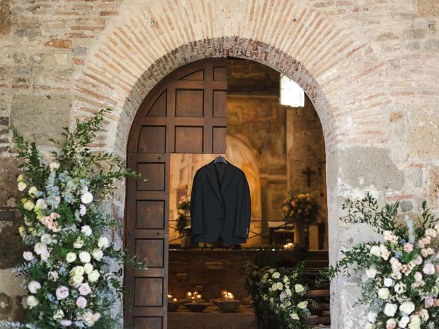 Il matrimonio di raffaella e devis a Bracciano, Roma 4