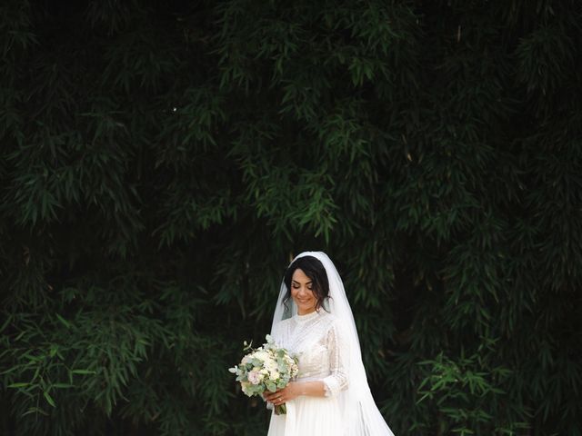 Il matrimonio di raffaella e devis a Bracciano, Roma 32