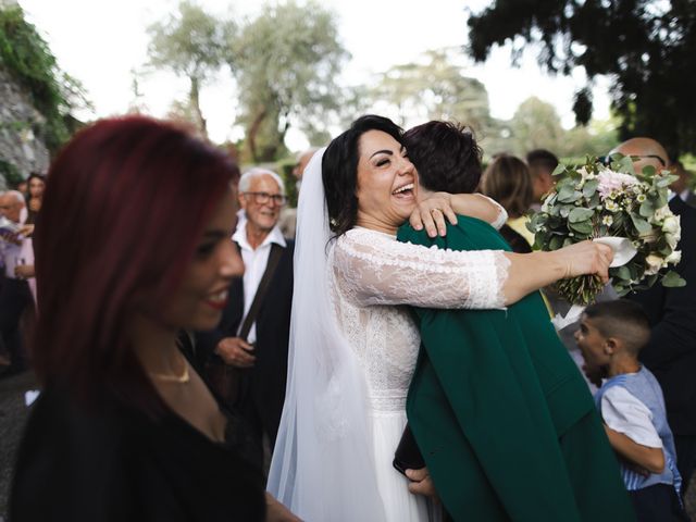 Il matrimonio di raffaella e devis a Bracciano, Roma 54