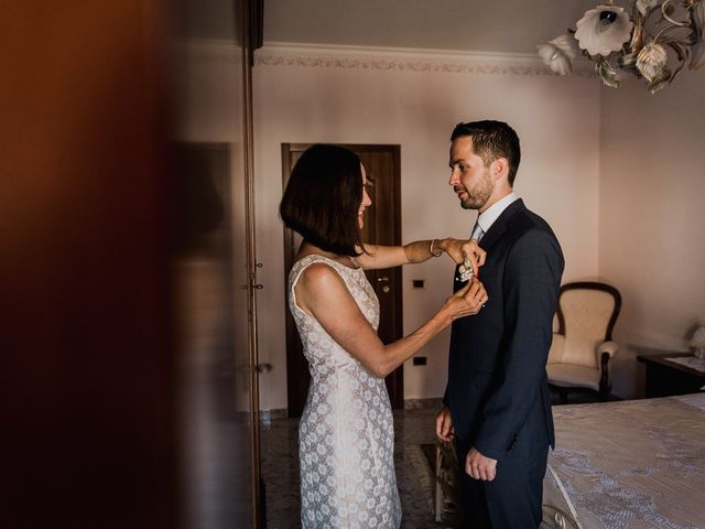 Il matrimonio di Dennis e Imma a Cirò Marina, Crotone 7