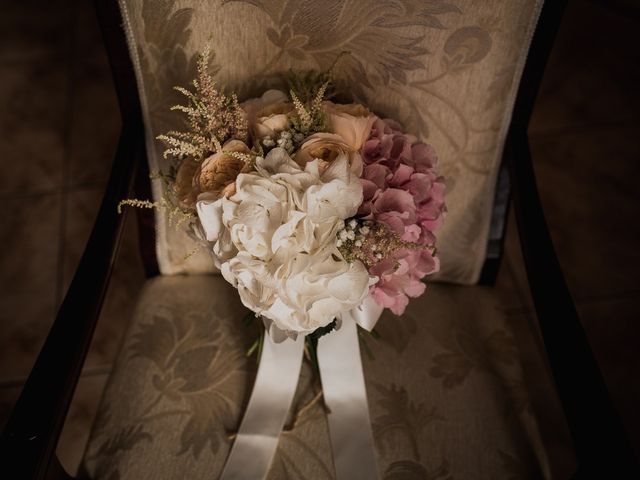 Il matrimonio di Dennis e Imma a Cirò Marina, Crotone 18