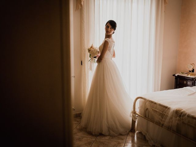 Il matrimonio di Dennis e Imma a Cirò Marina, Crotone 24