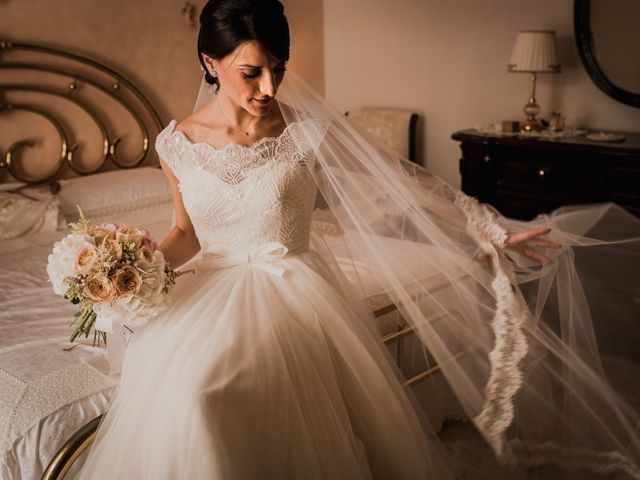 Il matrimonio di Dennis e Imma a Cirò Marina, Crotone 29