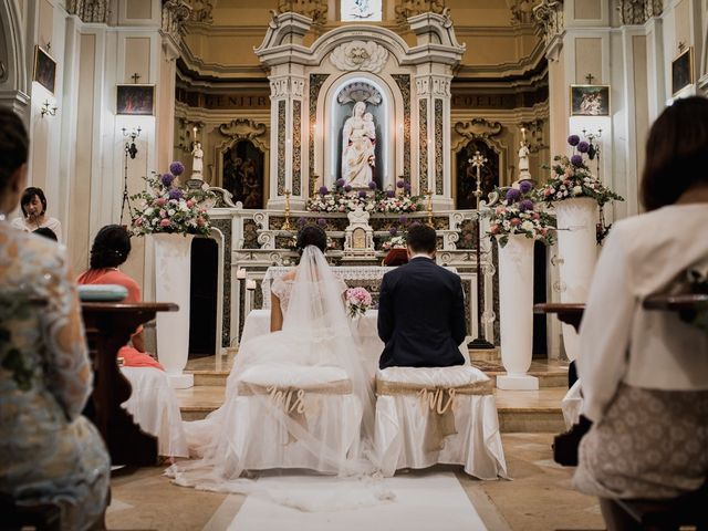 Il matrimonio di Dennis e Imma a Cirò Marina, Crotone 35