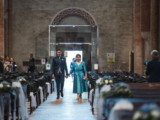 Il matrimonio di Estefania e Simone a Macerata, Macerata 25