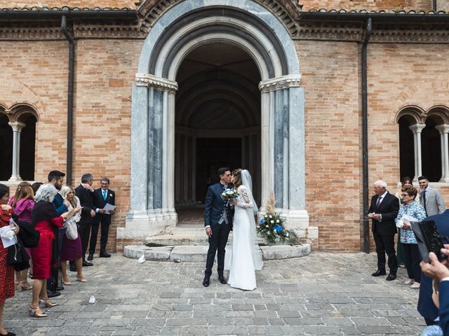 Il matrimonio di Estefania e Simone a Macerata, Macerata 42