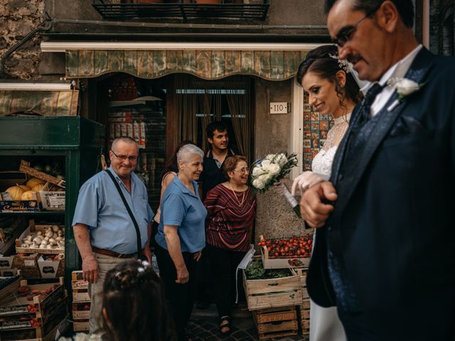 Il matrimonio di Mario e Santina a San Mauro Castelverde, Palermo 25