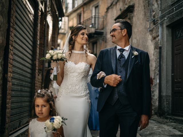 Il matrimonio di Mario e Santina a San Mauro Castelverde, Palermo 27