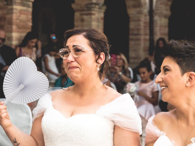 Il matrimonio di Arianna e Daniela a Morro d&apos;Oro, Teramo 11