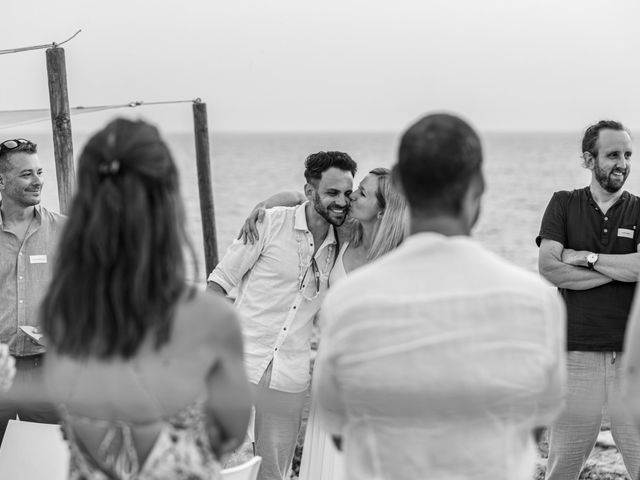 Il matrimonio di Thom e Christa a Favignana, Trapani 15