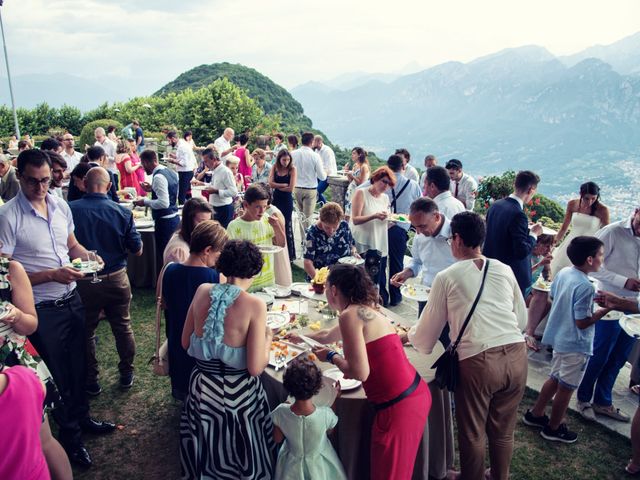 Il matrimonio di Andrea e Irene a Barni, Como 81