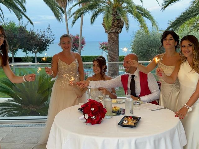 Il matrimonio di Eros e Francesca a Cupra Marittima, Ascoli Piceno 16