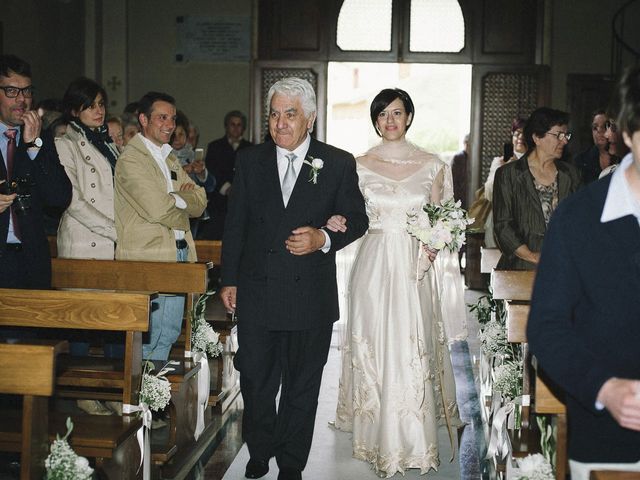 Il matrimonio di Matteo e Mara a Ranco, Varese 45