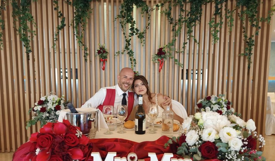 Il matrimonio di Eros e Francesca a Cupra Marittima, Ascoli Piceno